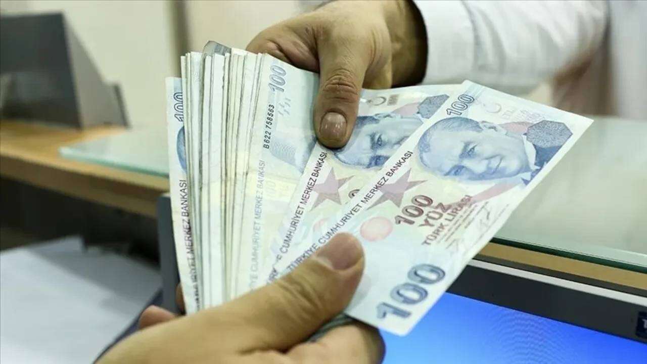 SGK uzmanı İsa Karakaş canlı yayında açıkladı: Asgari ücrete yüzde 50 zam! İşte masadaki rakam 4